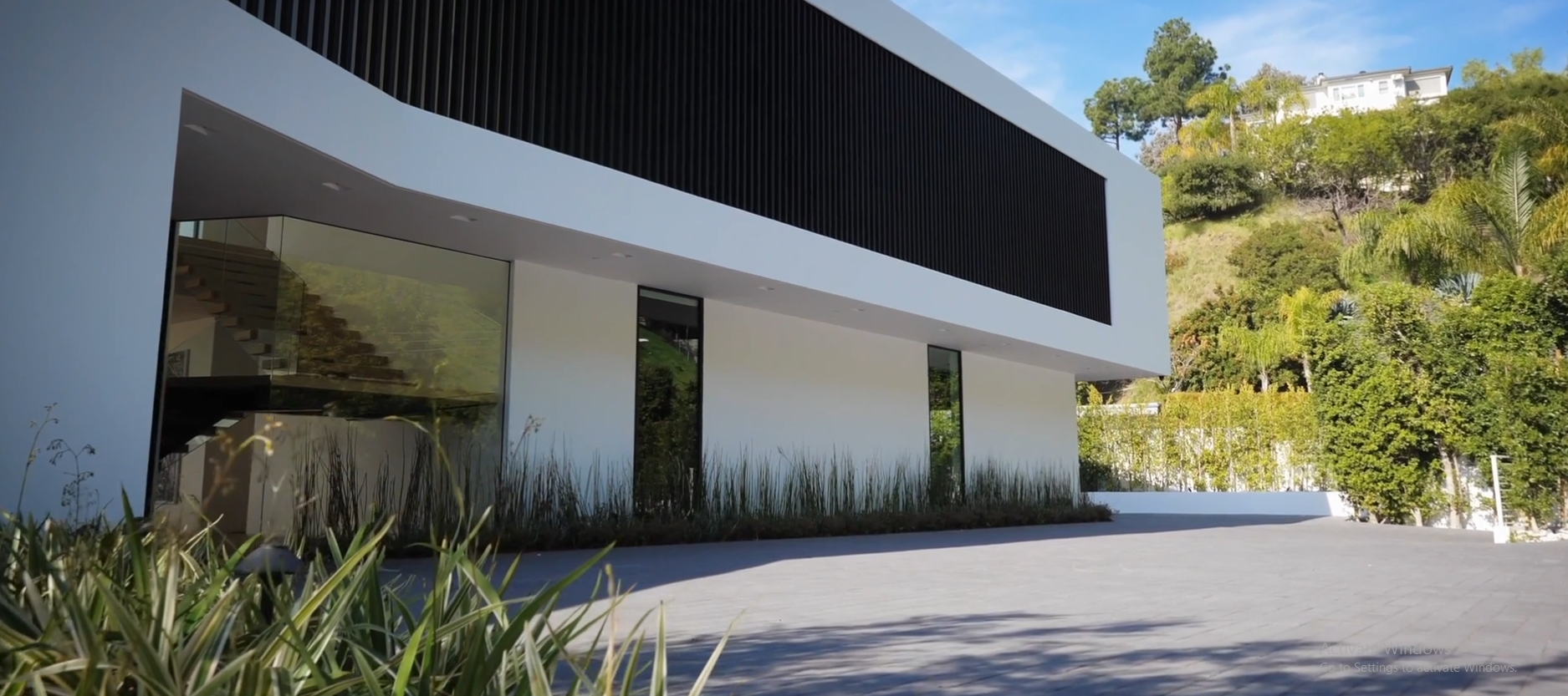 Luxury custom home exterior by JB Builders Los Angeles